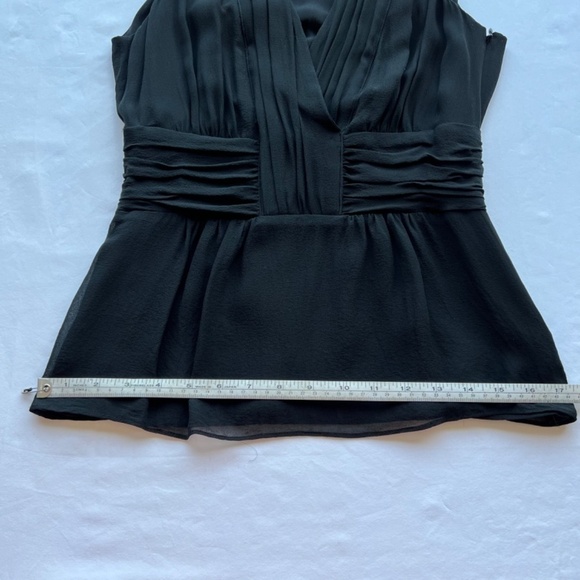 Banana Republic size 2P black ruched halter like top - Picture 6 of 11